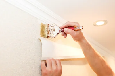 Pose de papier peint à Troguéry — revêtements muraux et toiles de verre